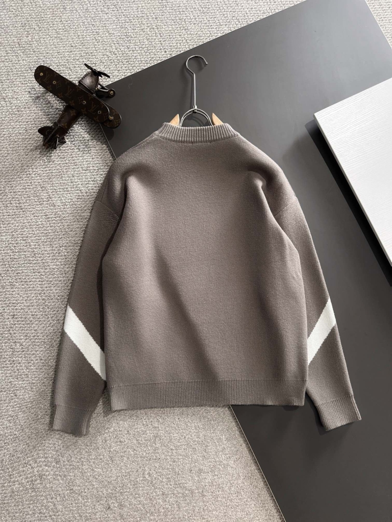 LV Sweaters